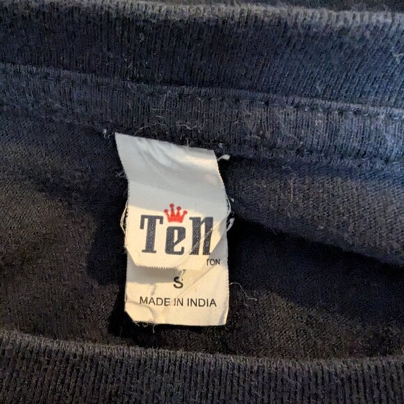 Kesha Get Sleazy Tour Concert Black Graphic Tee T-Shirt Original Sz Small S - Picture 5 of 6